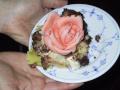 Marianne skaffet seg et stykke med marsipanrose p�