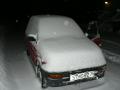 Kl. 02: Det har sn�dd 20 cm mens jeg har jobbet. Jeg m� grave frem bilen igjen for � komme meg hjem.